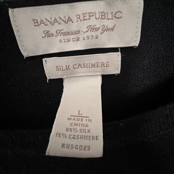Banana Republic Womens Sweater L Silk Cashmere Crewneck Black Pullover Classic - Picture 4 of 6